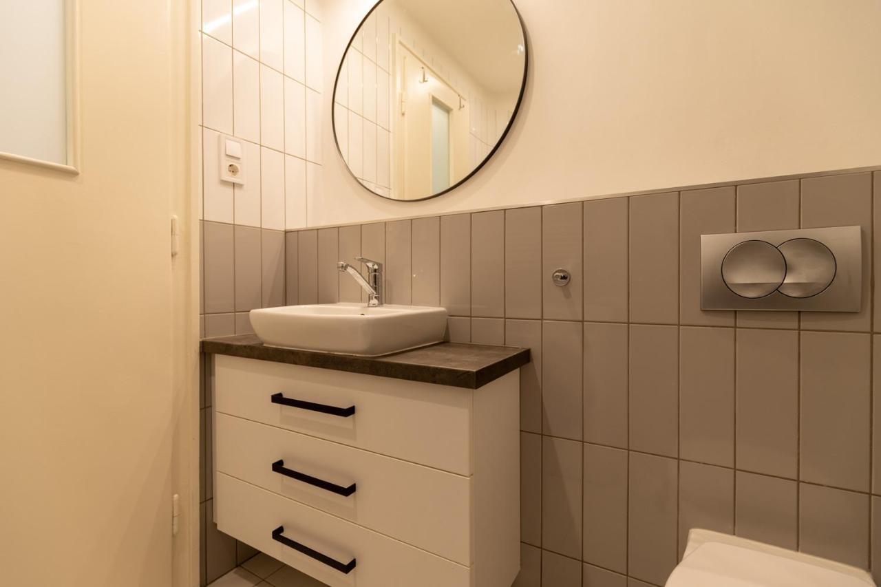 The Palm Springs Apartment Budapest Exteriör bild